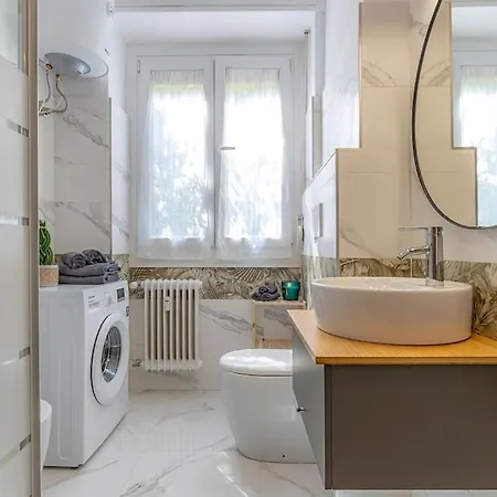 Rio's Cozy In The Heart Of Côme