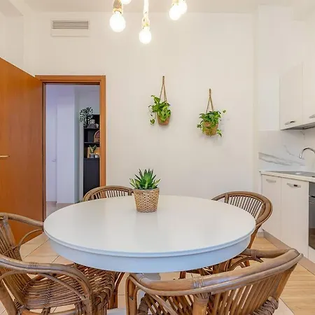 Rio's Cozy In The Heart Of شقة كومو